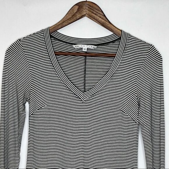 Trina Turk Striped Jersey Long Sleeve Dress Black White Size 0 - Picture 3 of 9